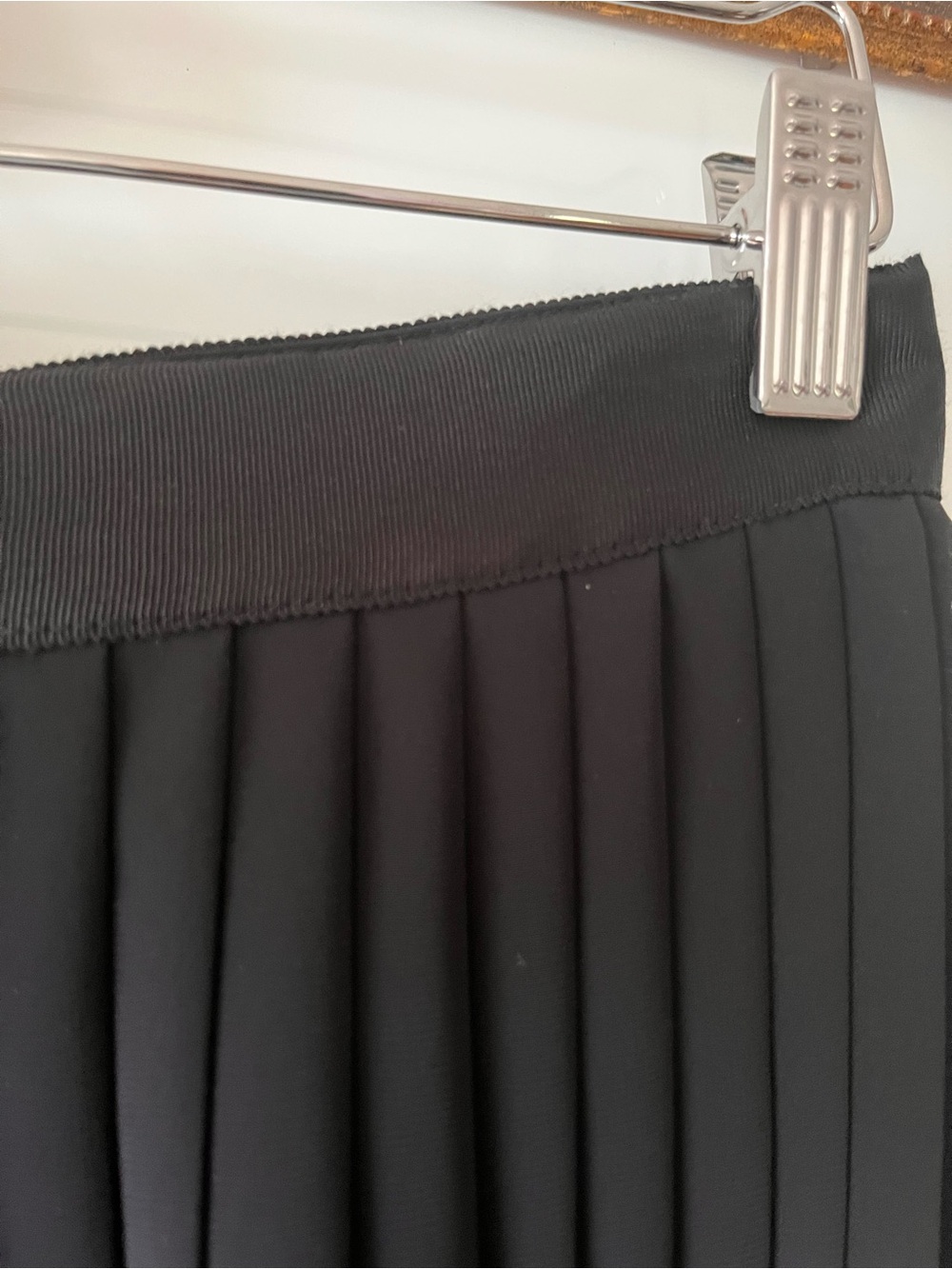 Club Monaco Pleated Chiffon Midi Skirt - Picture 2 of 8